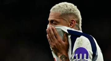 تراجع توتنهام في ترتيب الدوري الإنكليزي بعد انتهاء منافسات المرحلة 29 من البطولة